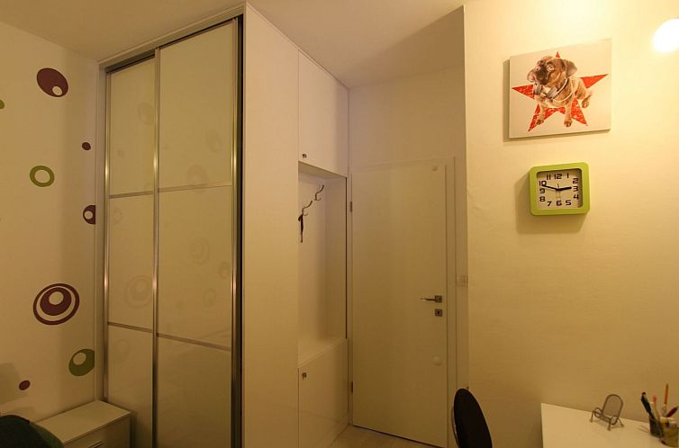 Vakantiehuis Komfortables Haus in Selca mit privatem Parkpla