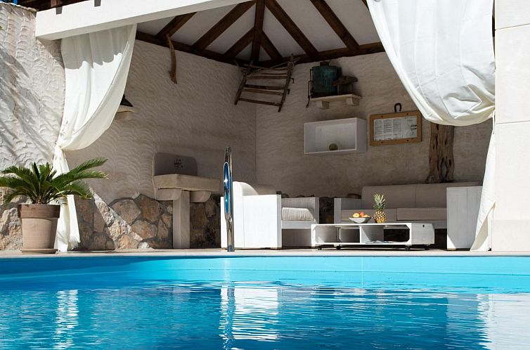 Vakantiehuis Ferienvilla "Lucian" mit Blick auf das Wasser