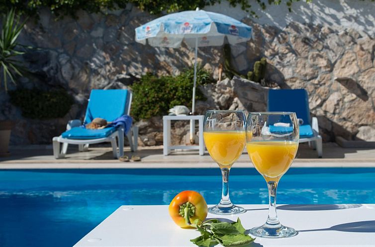 Vakantiehuis Ferienvilla "Lucian" mit Blick auf das Wasser