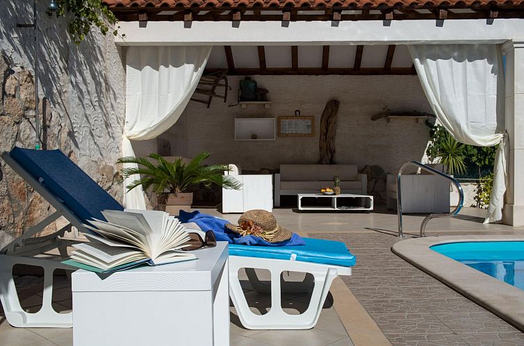 Vakantiehuis Ferienvilla "Lucian" mit Blick auf das Wasser