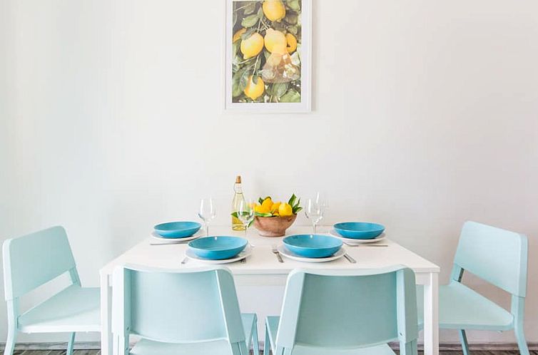 Appartement Wohnung "Mama Roza" mit Blick auf das Wasser