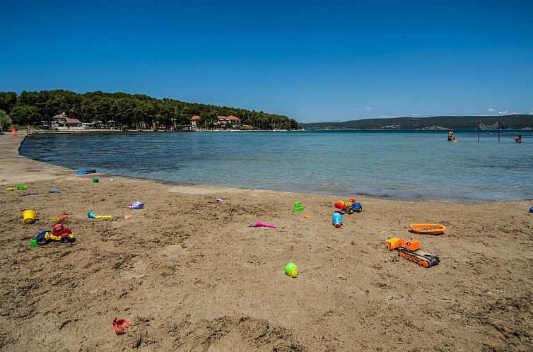 Appartement Wohnung "Mama Roza" mit Blick auf das Wasser