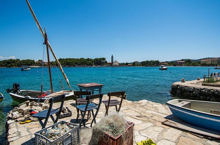 Appartement Wohnung "Mama Roza" mit Blick auf das Wasser