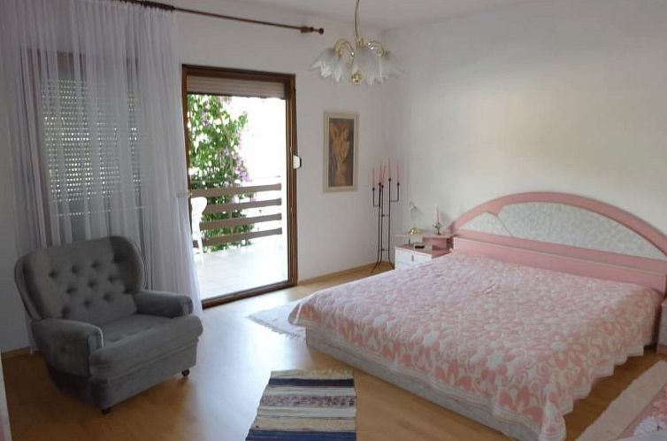 Guest house 10312708 - Apartment Dalmatia - Appartement Toni