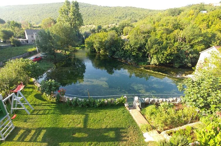 Unterkunft 10313302 - Ferienhaus Dalmatien - Vakantiehuis Schönes Ferienhaus in Grab mit Privatparkplatz