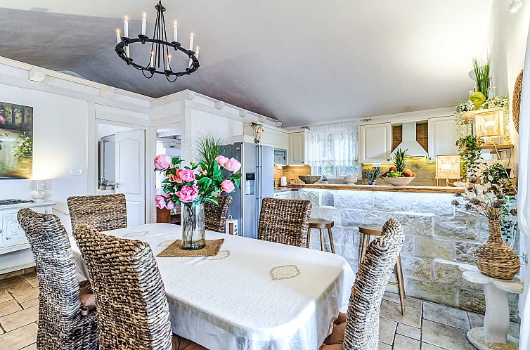 Vakantiehuis Villa Mutnik