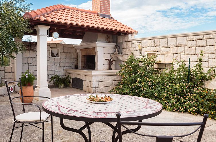 Unterkunft 10313605 - Appartement Dalmatien - Appartement Luxuriöses Studio-Apartment mit Terrasse