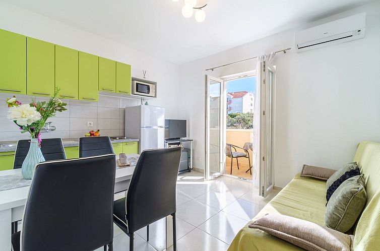 Guest house 10313612 - Apartment Dalmatia - Appartement für 5 Personen ca. 45 m&sup2; in Supetar, Adria