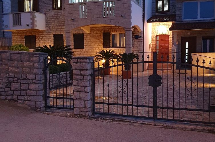 Appartement Komplett ausgestattete Wohnung für 7 Personen