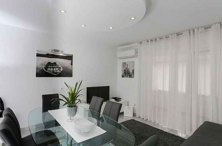 Appartement Komplett ausgestattete Wohnung für 7 Personen