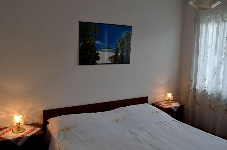Appartement Große Ferienwohnung in Pag mit Privater Terrass