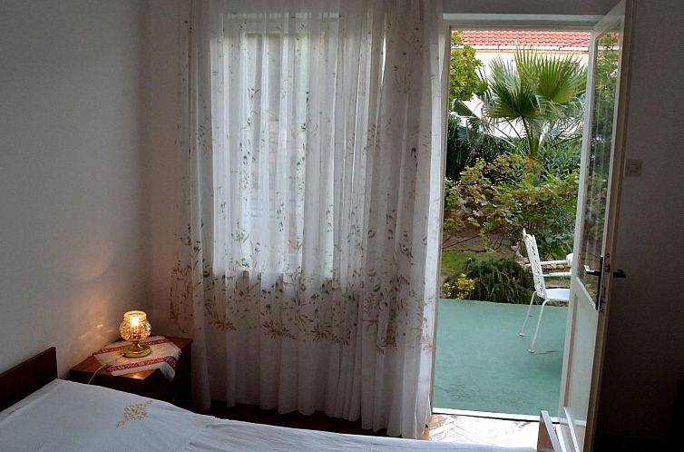 Appartement Große Ferienwohnung in Pag mit Privater Terrass