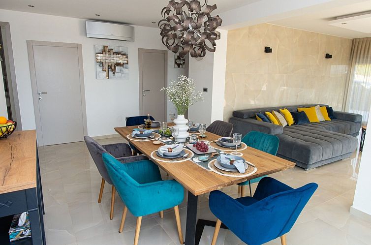 Vakantiehuis Moderne Villa Anka bei Zadar