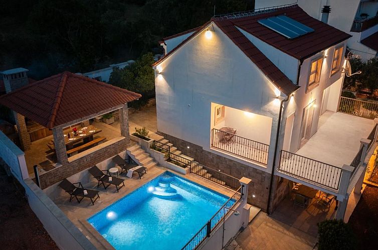 Unterkunft 10313908 - Ferienhaus Dalmatien - Vakantiehuis Rustikale Ferienvilla Pomalo