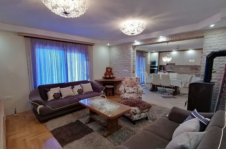 Appartement Wohnung Roncević mit Kamin, in Rovanjska