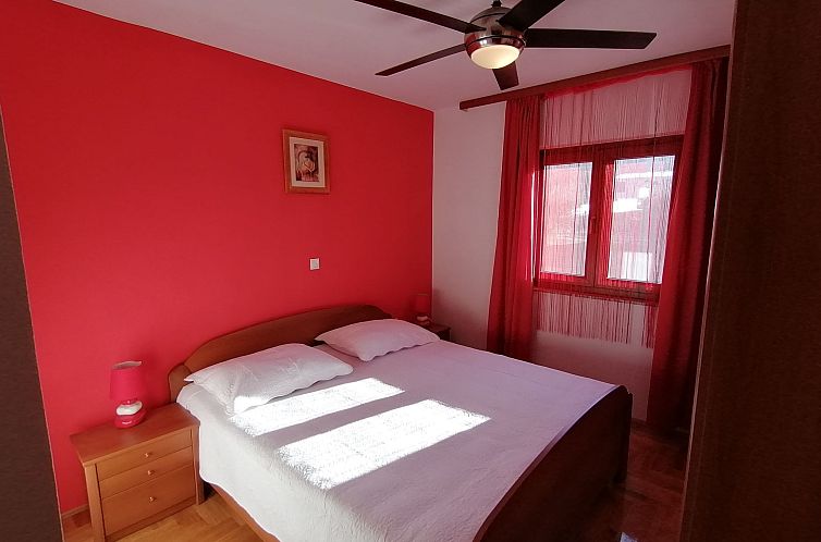 Appartement Wohnung Roncević mit Kamin, in Rovanjska