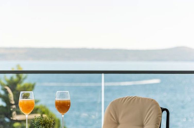 Vakantiehuis Seaview Villa A`More with heated pool