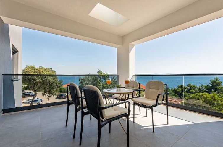 Vakantiehuis Seaview Villa A`More with heated pool