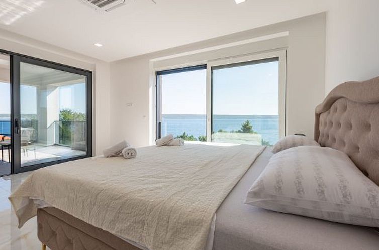 Vakantiehuis Seaview Villa A`More with heated pool