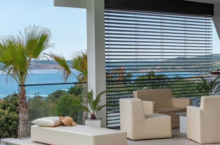 Vakantiehuis Luxury Villa Michele with infinity pool