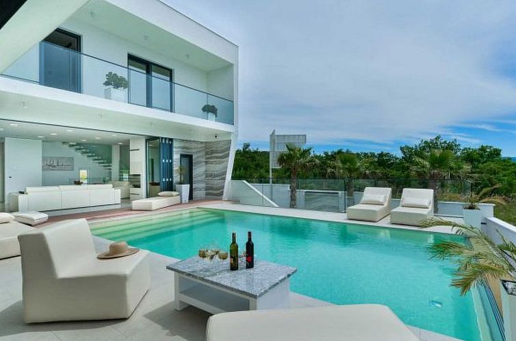 Vakantiehuis Luxury Villa Michele with infinity pool