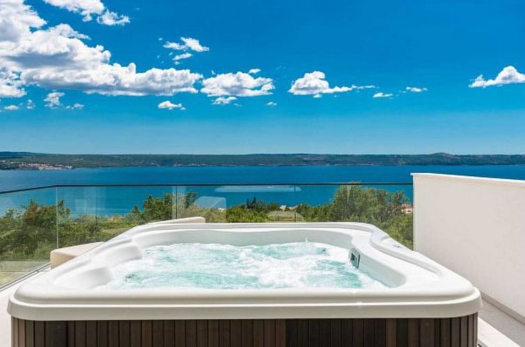Vakantiehuis Luxury Villa Michele with infinity pool