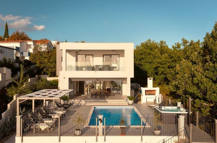 Unterkunft 10313918 - Ferienhaus Dalmatien - Vakantiehuis Beautiful Villa Katharina with pool