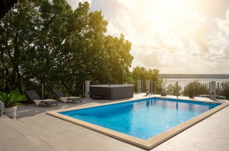 Vakantiehuis Beautiful Villa Katharina with pool