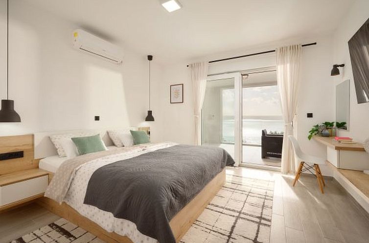 Vakantiehuis Beautiful Villa Katharina with pool