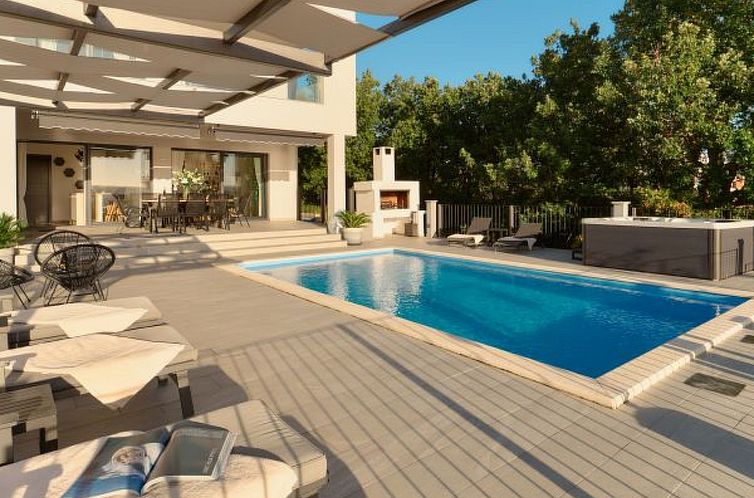 Vakantiehuis Beautiful Villa Katharina with pool