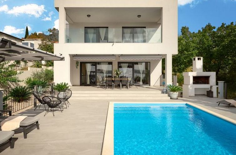 Vakantiehuis Beautiful Villa Katharina with pool
