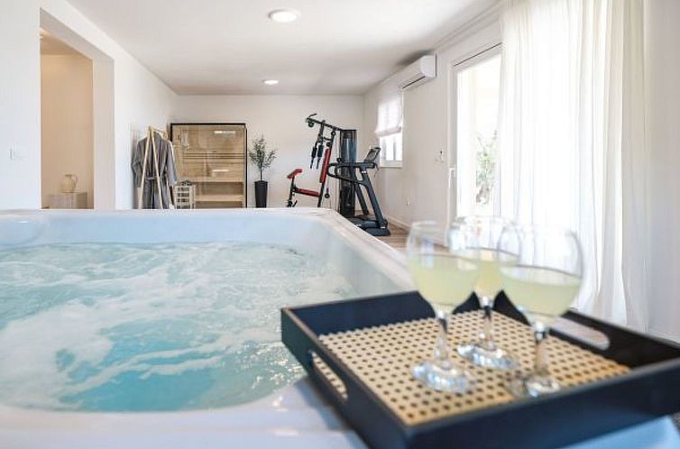 Vakantiehuis Seaview Villa Grota with swimming pool