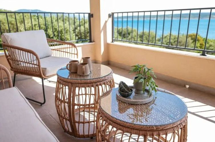 Vakantiehuis Seaview Villa Grota with swimming pool