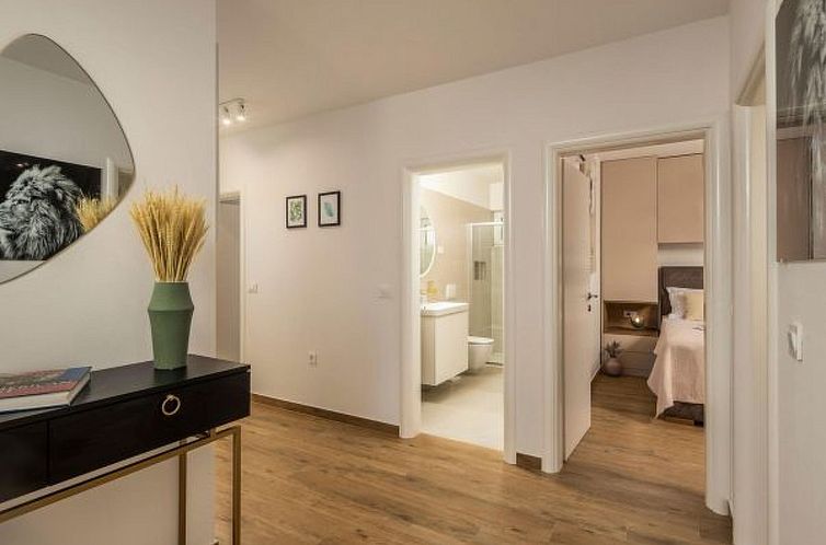 Vakantiehuis Seaview Villa Deep Green with pool