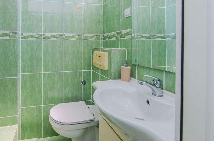 Vakantiehuis Rustical Villa VERDE with pool