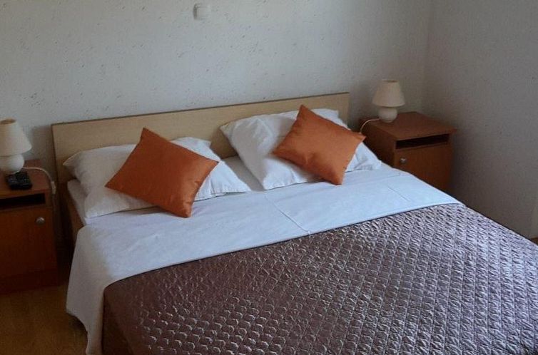 Appartement für vier Personen mit Terrasse