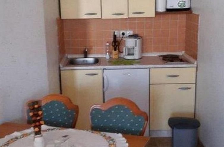 Appartement für vier Personen mit Terrasse