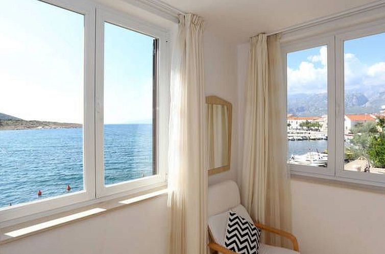 Appartement mit Meerblick in Vinjerac