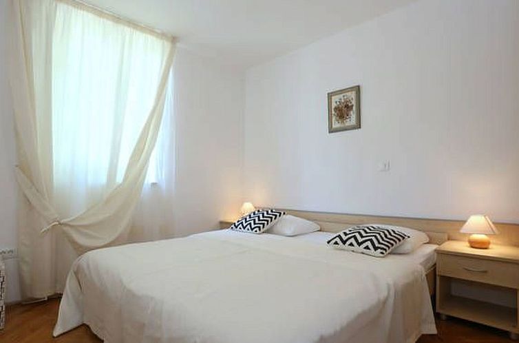 Appartement mit Meerblick in Vinjerac