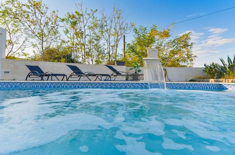 Vakantiehuis Charming Villa Anna with private pool