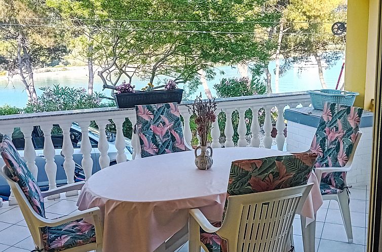Unterkunft 10314809 - Appartement Dalmatien - Appartement mit Terrasse am Meer