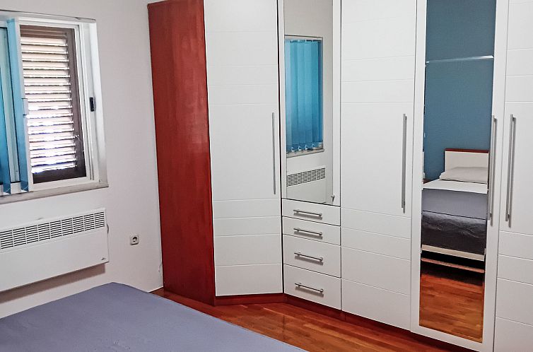 Appartement mit Terrasse am Meer
