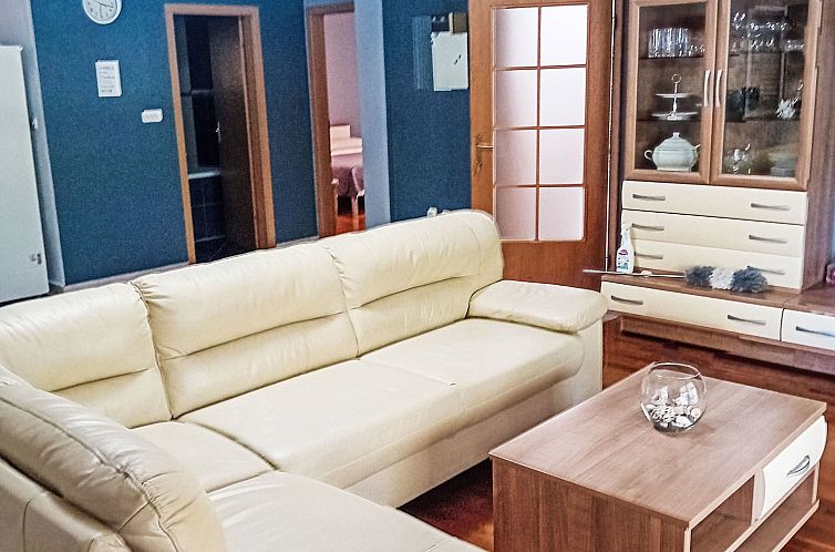 Appartement mit Terrasse am Meer