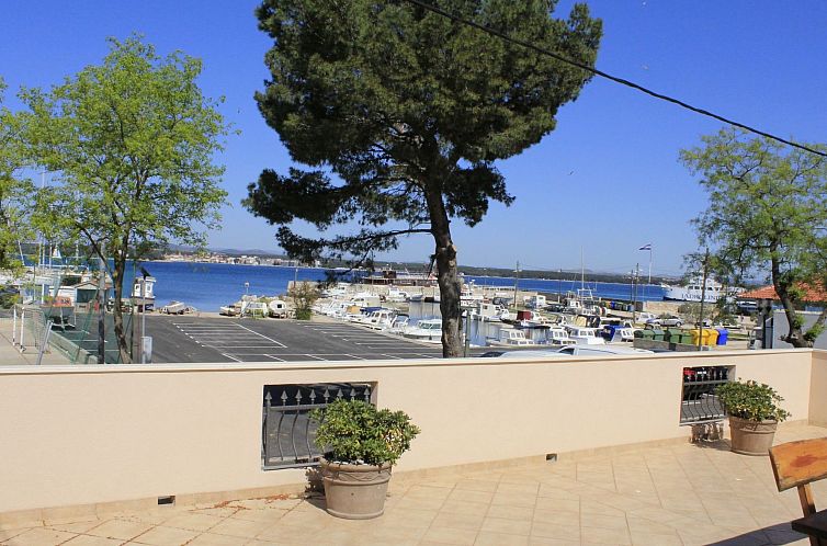 Vakantiehuis "Krajka" mit Blick auf das Wasser