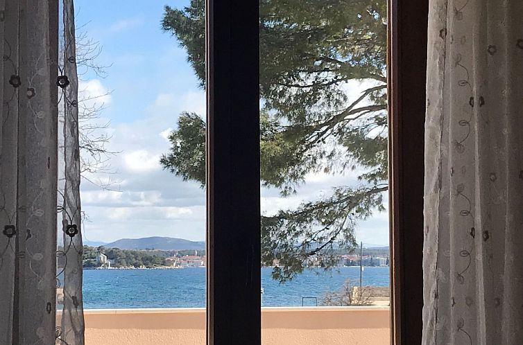 Vakantiehuis "Krajka" mit Blick auf das Wasser