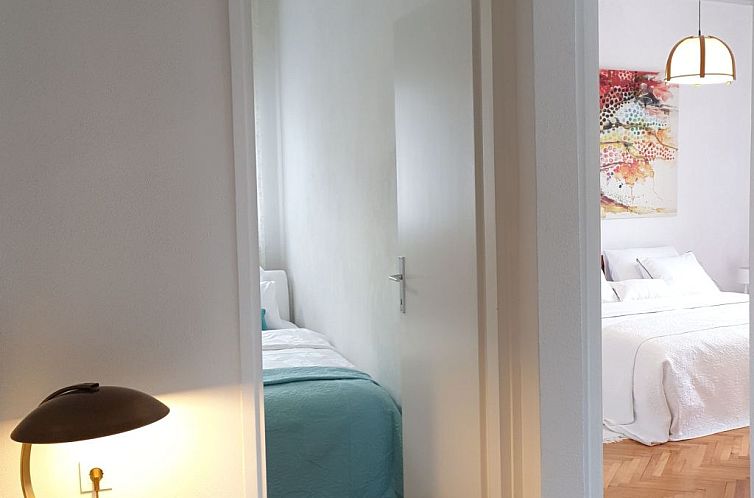 Vakantiehuis Großes, strandnahes Ferienhaus in Podglavica