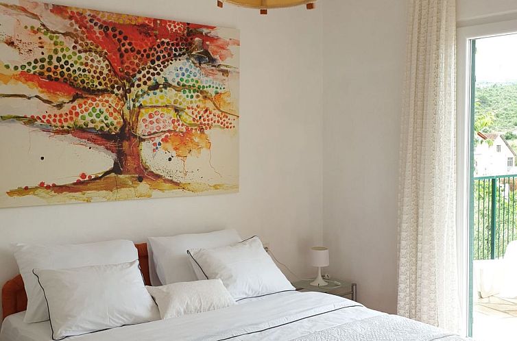 Vakantiehuis Großes, strandnahes Ferienhaus in Podglavica