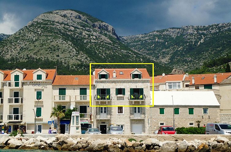 Appartement in Bol mit privatem Parkplatz