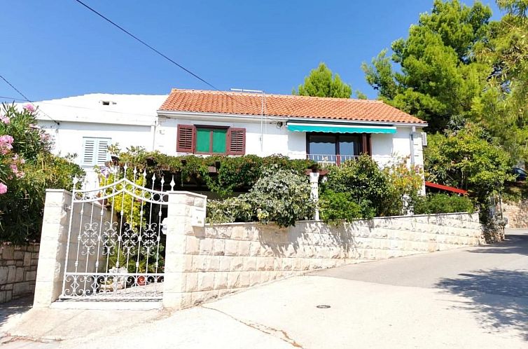 Appartement für 3 Personen  + 1 Kind ca. 55 m&sup2; in Bol,