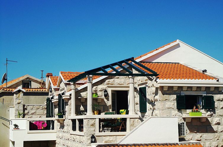 Appartement Exklusive Wohnung in Bol mit privatem Parkplatz